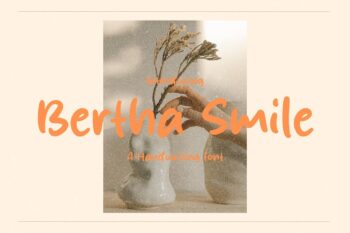 Bertha Smile Font